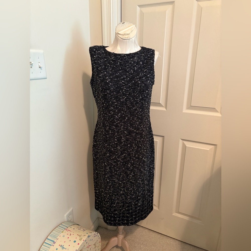 St. John Black and White Midi Dress size 6 $1395